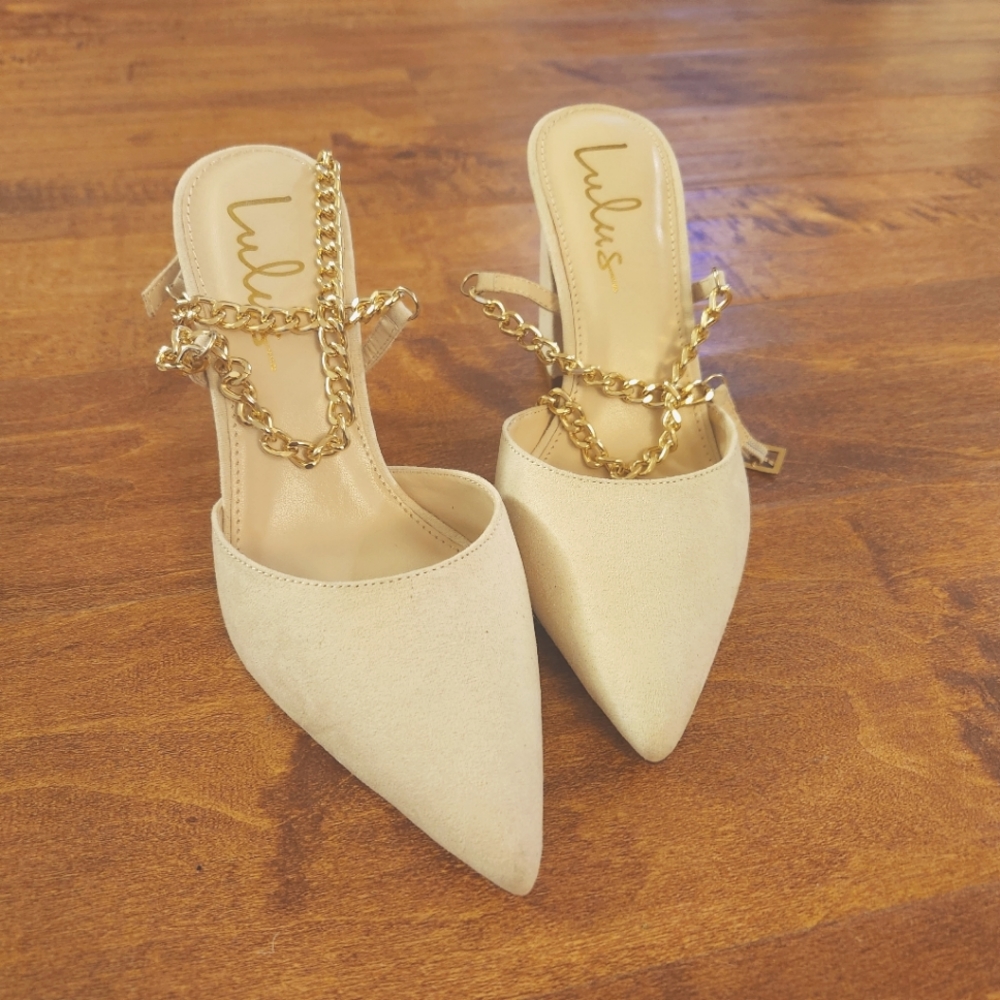 Lulu's Beige Size 6 Pumps